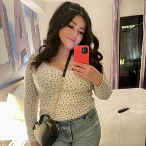 Meet your Posher, Alyssa